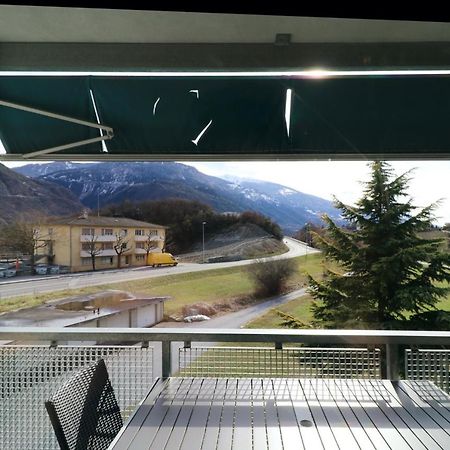 Large Modern Apartment In A Residential Area In Sierre Eksteriør billede